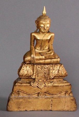 ASIE
BOUDDHA assis en bhumisparsha mûdra...