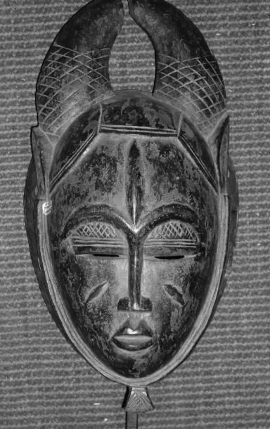 AFRIQUE
Important MASQUE Yahouré à cornes....