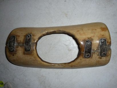 AFRIQUE
Ancien BRACELET de bras Gungulu en...