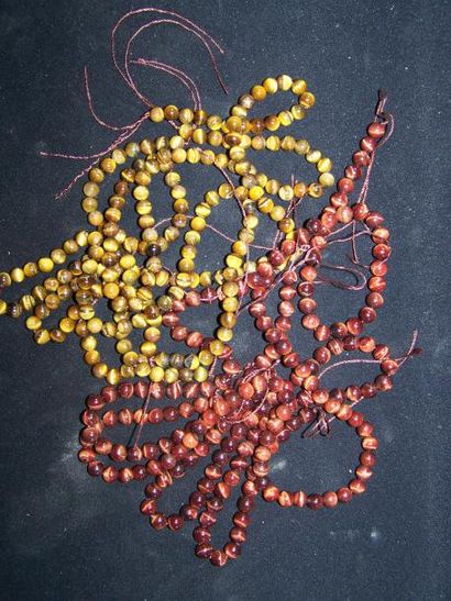 Lot: Une centaine de PERLES «turquoise de...