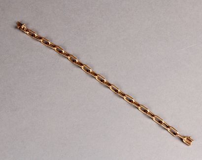 Petit BRACELET en or jaune, mailles chaîne.
Pds....
