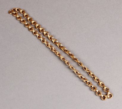 Petit COLLIER en or jaune, mailles à anneaux...