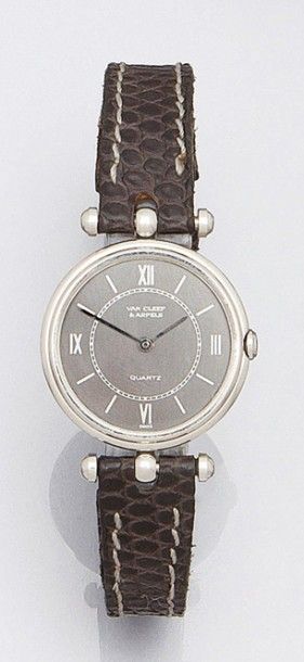 VAN CLEEF
MONTRE-BRACELET de femme en acier,...