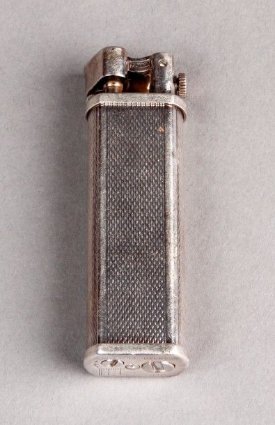 BRIQUET en plaqué argent DUNHILL.