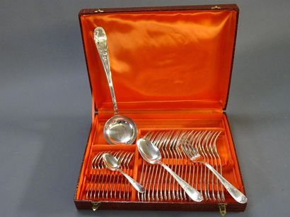 Ménagère en métal argenté de style rocaille...