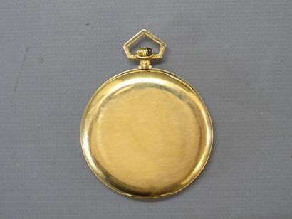 MOVADO 
Montre de gousset plate en or jaune...
