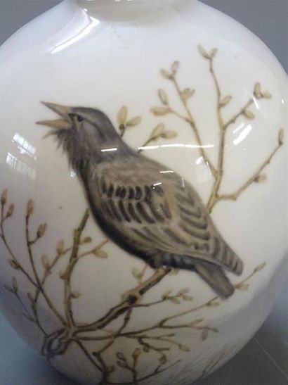 ROYAL COPENHAGUE
Vase boule en porcelaine...