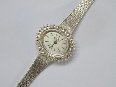 Montre bracelet de dame en or gris 800°/00,...
