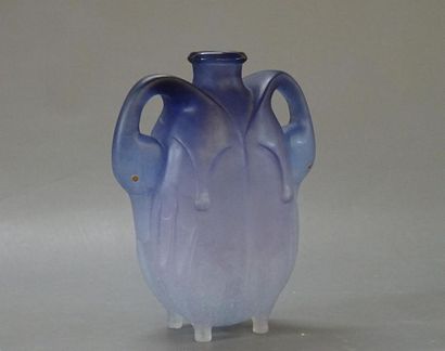 Pierre ROULOT (1917-2007) pour DAUM
Vase...