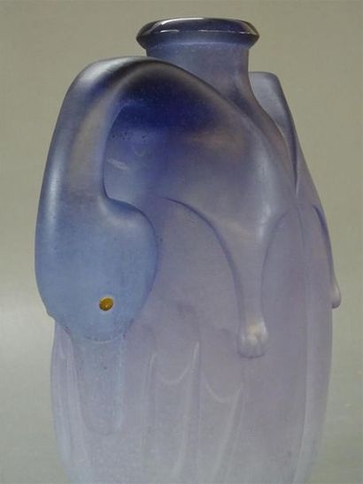 Pierre ROULOT (1917-2007) pour DAUM
Vase...