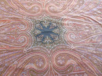 Grand cachemire tissé
300x156cm
Quelques...