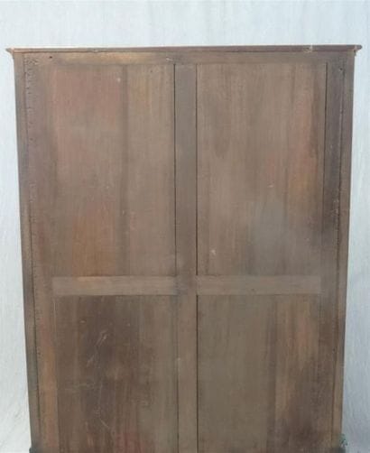 Vitrine de style Louis XVI
169 x 124 x 32...