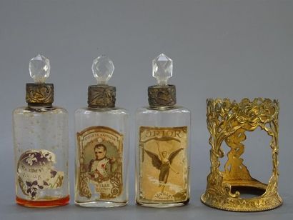 VIVILLE: cabaret de trois petits flacons...