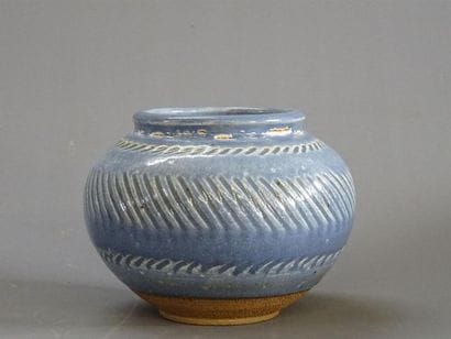 Émile LENOBLE (1875-1940)
Vase boule en grès...