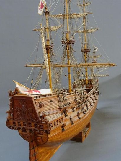 Grande maquette de trois mats
H: 100 L: 110...