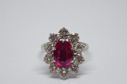 Bague marguerite en or gris, sertie de dix...