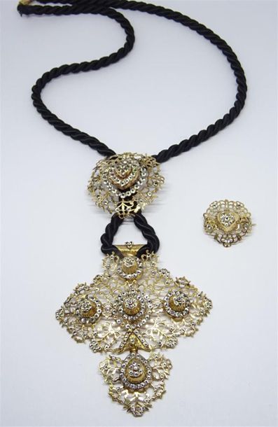 Collier dit Croix de Rouen en or, ornée de...