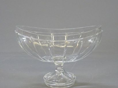 Luigi COLANI (né en 1928)
Grande coupe navette...