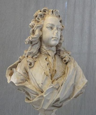 Louis XV enfant, buste en plâtre, sur colonne...