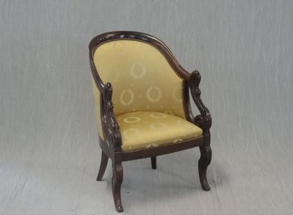 Fauteuil dossier gondole, à cols de cygnes...
