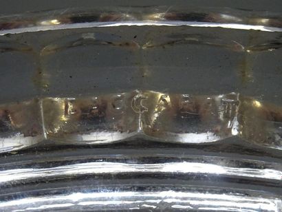 BACCARAT: 
Paire de photophores en cristal...