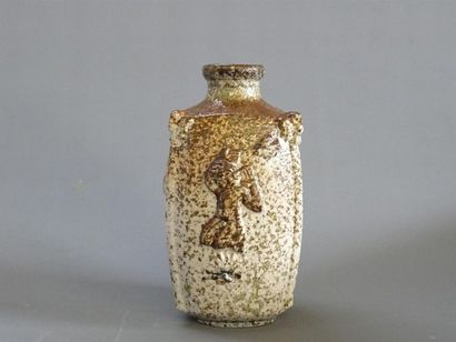 ROYAL COPENHAGUE
Vase en grès vers 1900
H:...