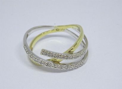 Bague à trois anneaux en or jaune et blanc...