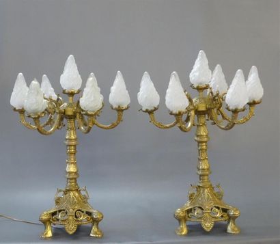 Paire de candélabres en bronze doré à sept...