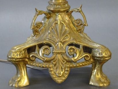 Paire de candélabres en bronze doré à sept...