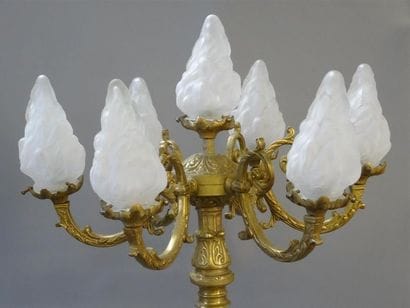 Paire de candélabres en bronze doré à sept...
