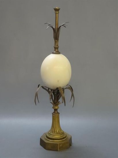 Maison CHARLES: Lampe palmier en bronze enserrant...