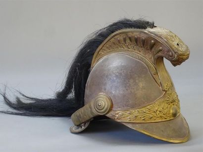 Casque à cimier et crin Second Empire
 24...