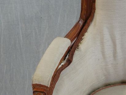 Paire de bergères, dossier droit,en bois...