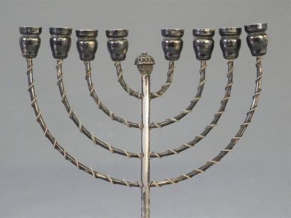 Menorah ,bougeoir à huit branches hébraique,...