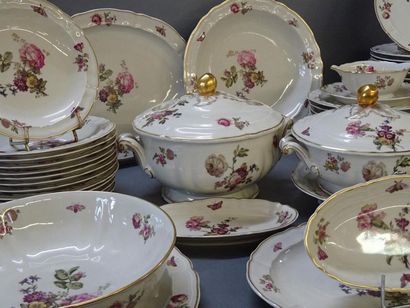 BERNARDAUD: modèle du Barry Service de table...