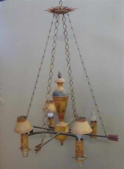 Lustre en tôle peinte à décor néoclassique...