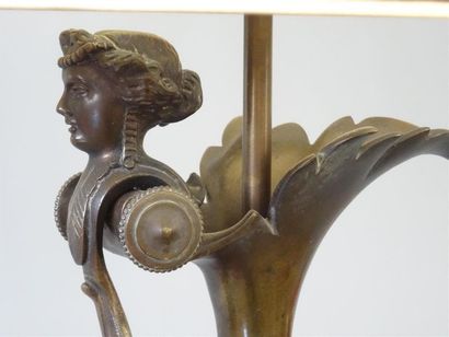 Paire d' aiguières neoclassiques en bronze...