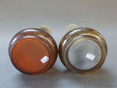 MICHEL à Nancy: Paire de vases en verre peint...
