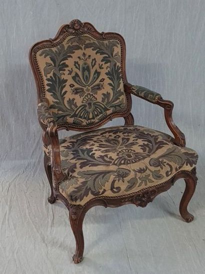 Fauteuil de style Louis XV, XIX°