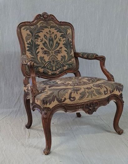 Fauteuil de style Louis XV, XIX°