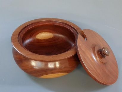 Grande boîte ronde à couvercle en acajou...