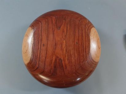 Grande boîte ronde à couvercle en acajou...
