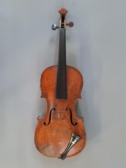 Violon XIX
Longueur: 61 cm
Longueur caisse...