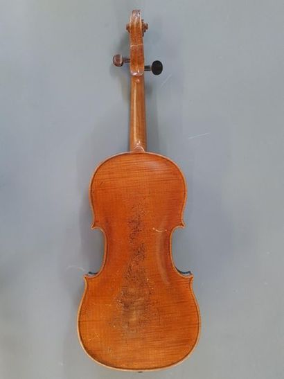 Violon XIX
Longueur: 61 cm
Longueur caisse...