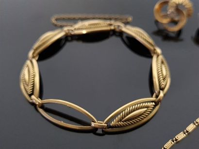 Set of 750°/00 gold jewellery, ring, bracelet...