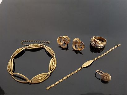 Set of 750°/00 gold jewellery, ring, bracelet...