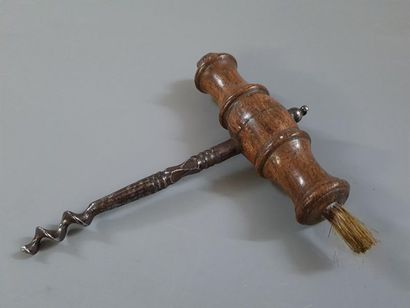 Tire-bouchon à poignée en bois tourné et...