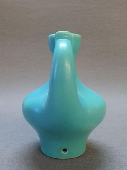 Pol CHAMBOST (1906-1983)
Vase à anse en céramique...
