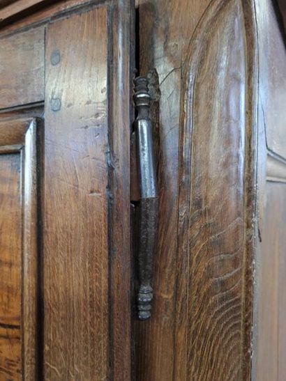 Petite armoire rustique style bressane XIXe
190...