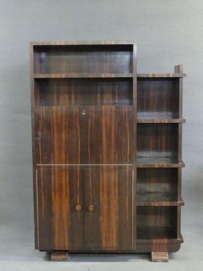 Meuble secrétaire en placage de palissandre...